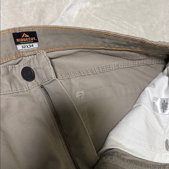 Pants - Picture 4 of 4